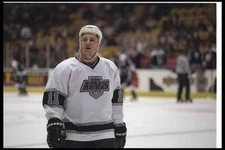 Rightwinger Brad Smyth Los Angeles Kings looks on the Tampa Bay Li- Old Photo