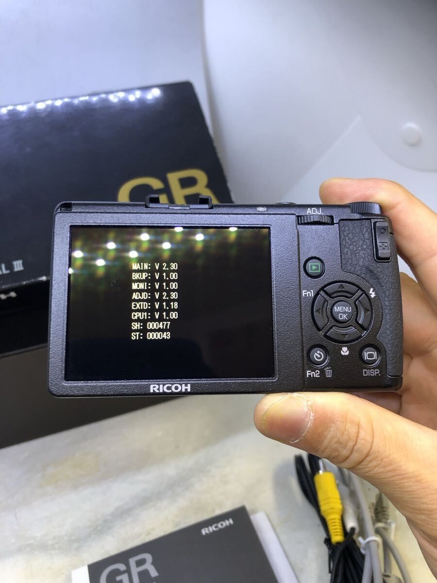 RICOH GR DIGITAL III w/ 477 shots 881246 | eBay