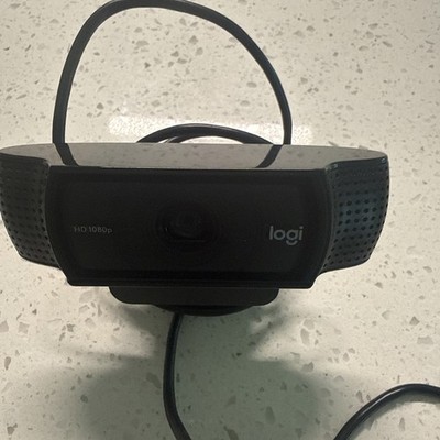 Logitech C920s Pro Full HD Webcam 1080P/30FPS for Video Calling, Black