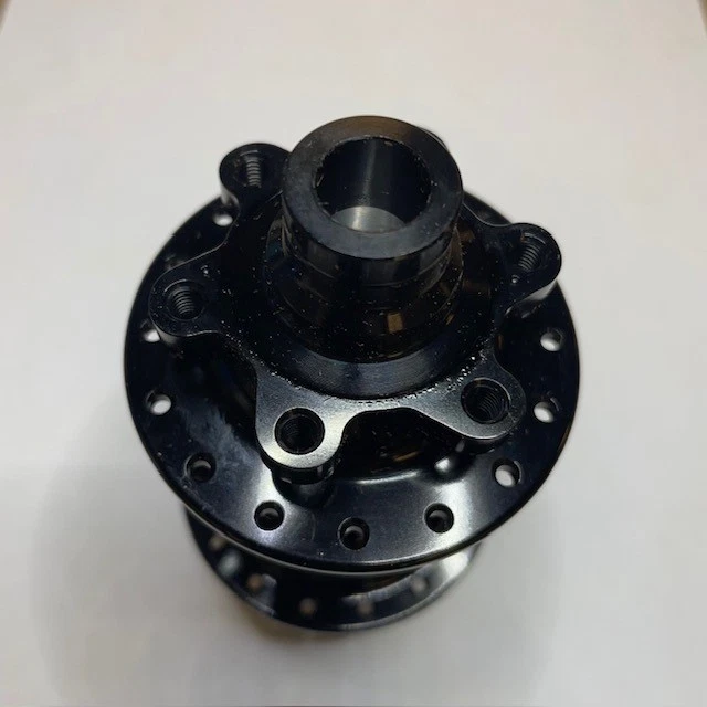 Buje trasero Industry Nine Hydra 12x148 mm XD 6 pernos 32 orificios negro Foto 3 de 4