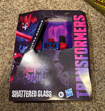 Hasbro Transformers Shattered Glass Ultra Mag...