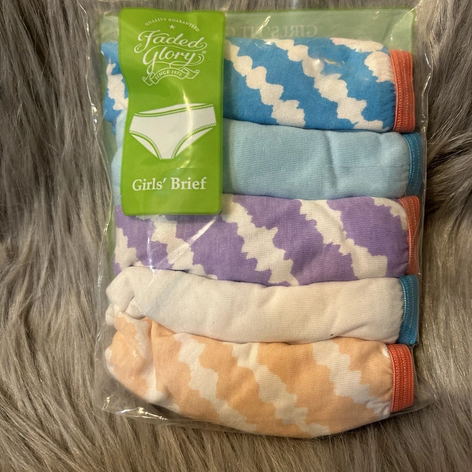 Трусики Faded Glory нижнее белье для девочек размер 8 разноцветные брифы упаковка 5 шт. 100% хлопок - Изображение 3 из 4