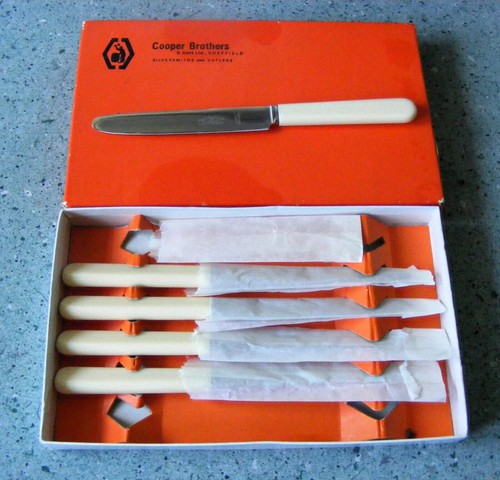 VINTAGE SET 5 TEA KNIVES FAUX BONE HANDLES COOPER BROTHERS SHEFFIELD UNUSED