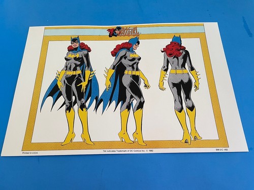 DC UNIVERSE BATGIRL STYLE GUIDE POSTER PIN UP NEW. - Picture 2 of 3