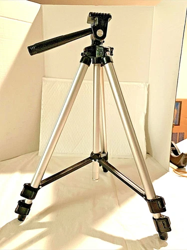 VELBON CX 300 TRIPOD IN EXCELLEND CONDITION READY TO USE
