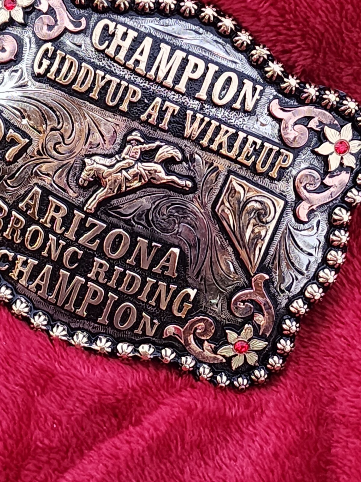 CHAMPION TROPHY BUCKLE PRO RODEO☆BRONC RIDER☆WICKIEUP☆2007☆RARE☆138