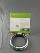 SKF Scotseal Classic 34387 For Chevrolet Ford Freightliner
