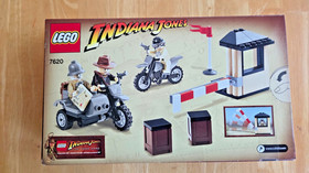 LEGO Indiana Jones: Indiana Jones Motorcycle Chase (7620) - SEALED NIB