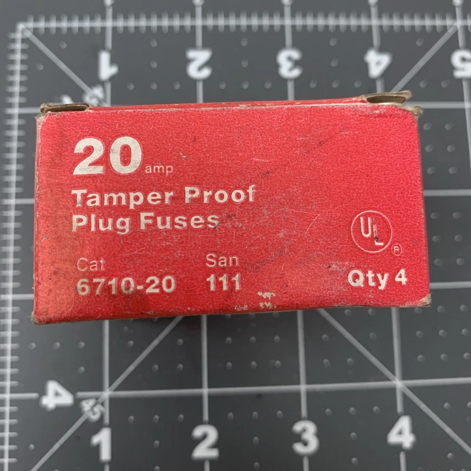 LEVITON 20 AMP Plug Fuses Tamper Proof 6710-20 Box of 4 NOS - Image 3 of 3