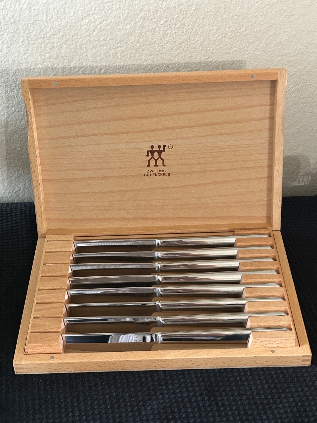 Zwilling J.A. Henckels Silver Stainless Steel 8 Piece Steak Knife Set