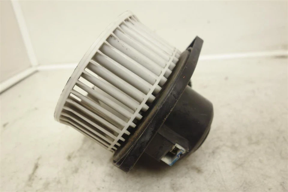 Ventilador de motor soplador calentador Nissan Frontier 2000-2006 27220-8B410 probado Foto 3 de 4