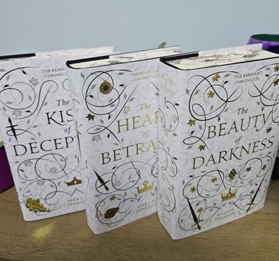 The Remanant Chronicles Signed Fairyloot Edition