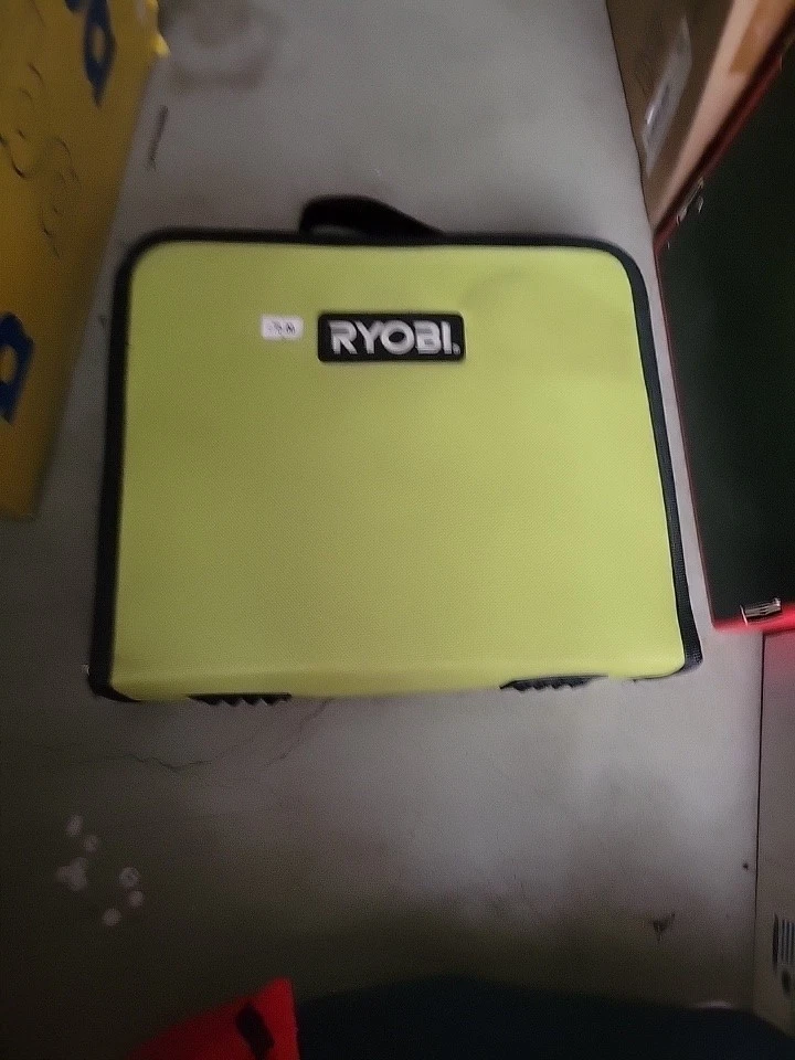 Martillo automático inalámbrico Ryobi JG001 12v - Herramienta, cargador, estuche, batería defectuosa Foto 3 de 3