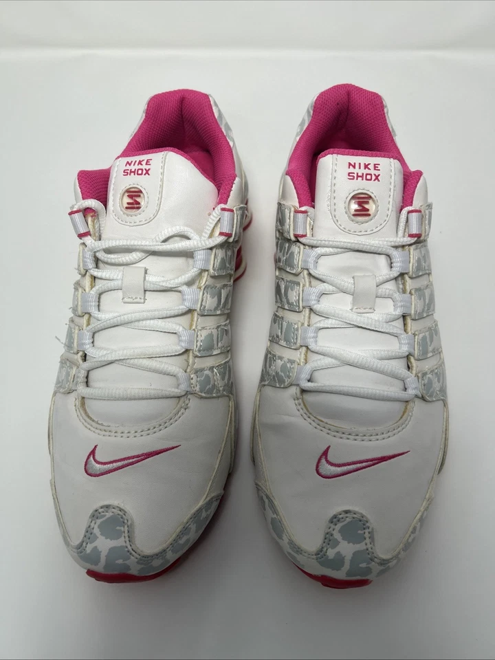 Nike Shox NZ LE Sneakers Women’s Size 9 Cheetah Print Hot Pink/Gray 636088-110 - Image 3 of 4