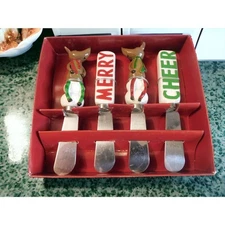 St. Nicholas Square Set of Four Spreaders Reindeer Merry and Cheer New in Box