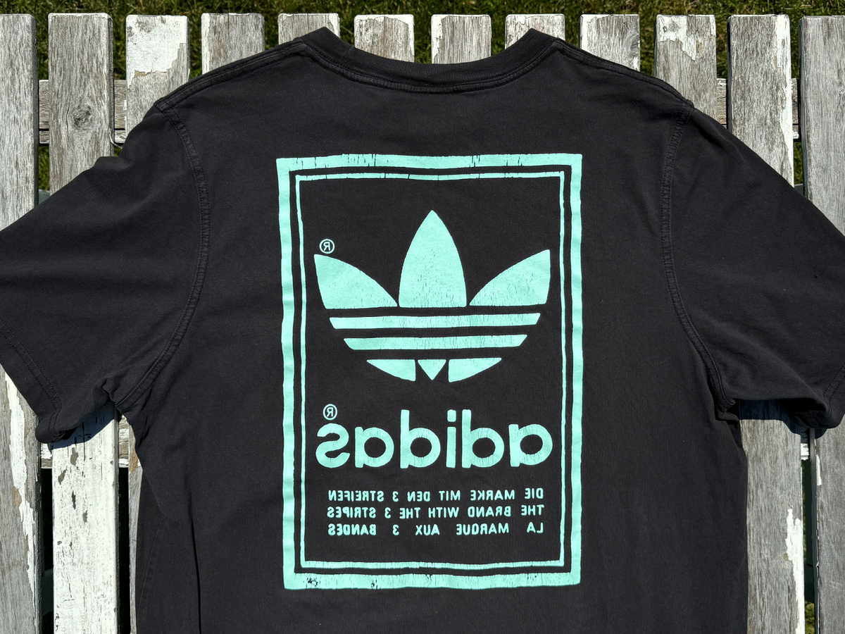 Adidas 90s Vintage T-shirt Soccer Streetwear Fashion Korn