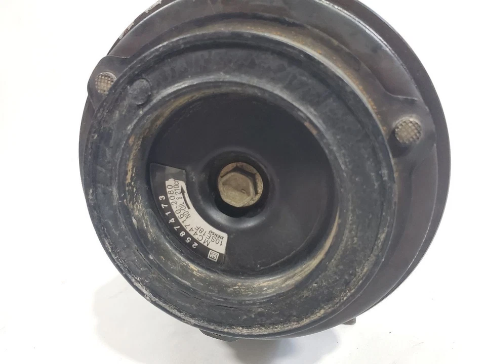 Compresor de aire acondicionado 6,6 L AT 4x4 PN MC447280-0780 OEM 11 12 13 14 GMC Sierra 3500 Foto 2 de 4