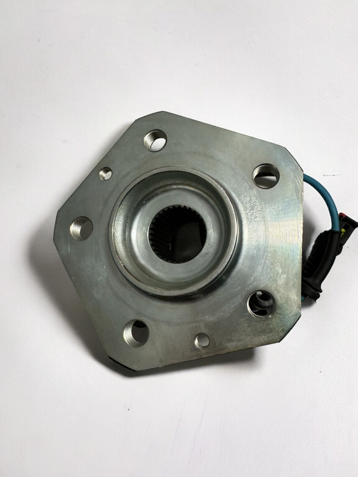 Complete Wheel Bearing Part Number - 000197118 For Maserati