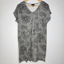 J. Jill Wearever Collection Small Petite Black / White Floral Short Sleeve Dress