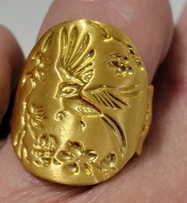 Victorian Trading Size 7 Art Nouveau Eye On the Sparrow Bird Relief Ring 28L