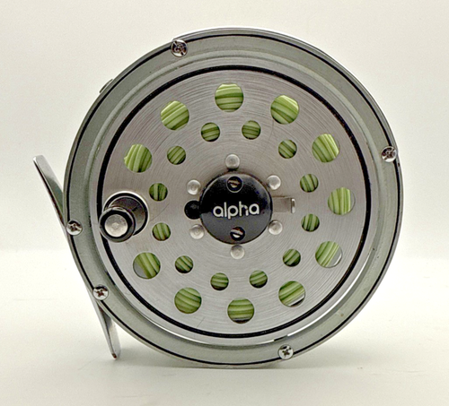 Vintage Shakespeare Alpha 7915 Fly Fishing Reel Japan Silver w/ Bags - Picture 3 of 7