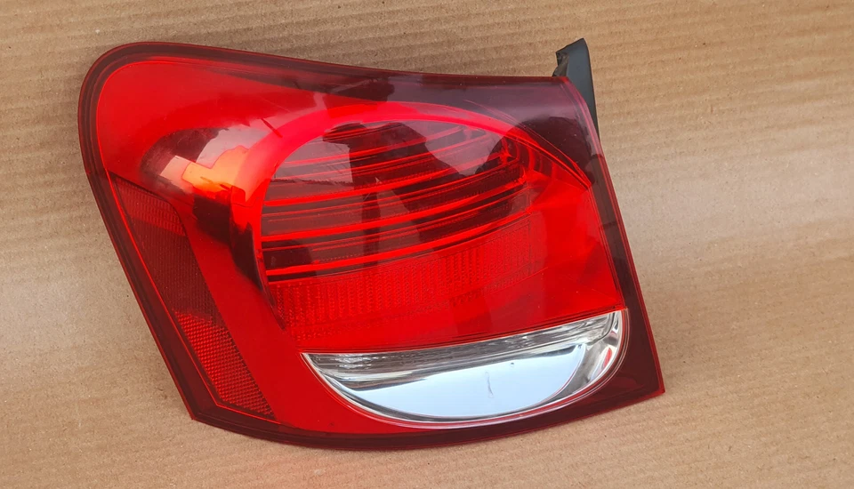 雷克萨斯 GS350,GS450H GS460 2007-2011 LED 左侧(驱动器侧)尾灯 OEM — 第 3/4 张图片