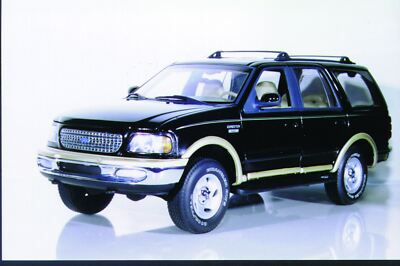 1:18 UT Models Ford Expedition Eddie Bauer black, blue, red