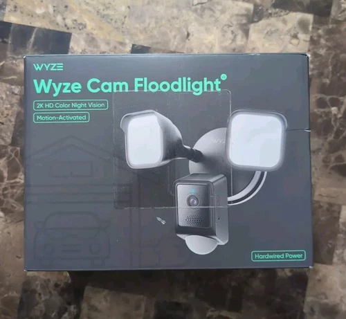 Wyze CFL2BL Wired Outdoor Wi-Fi 2800 Lumen Floodlight Home 2k Security Camera