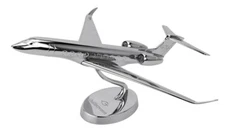 Lupa Gulfstream Aerospace G700 Chrome Metal Desk Display Model 1/115 Airplane