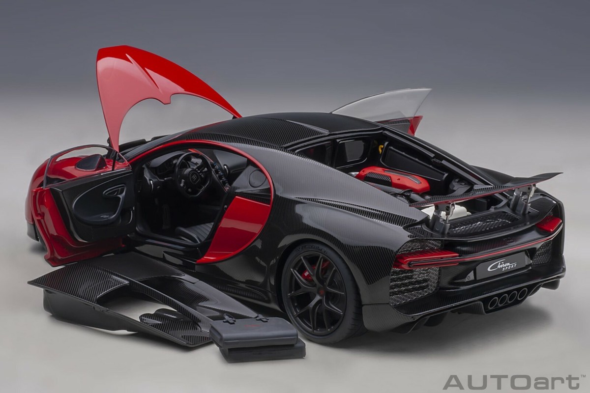 2019 BUGATTI CHIRON SPORT ITALIAN RED WITH BLACK CARBON 1:18 by