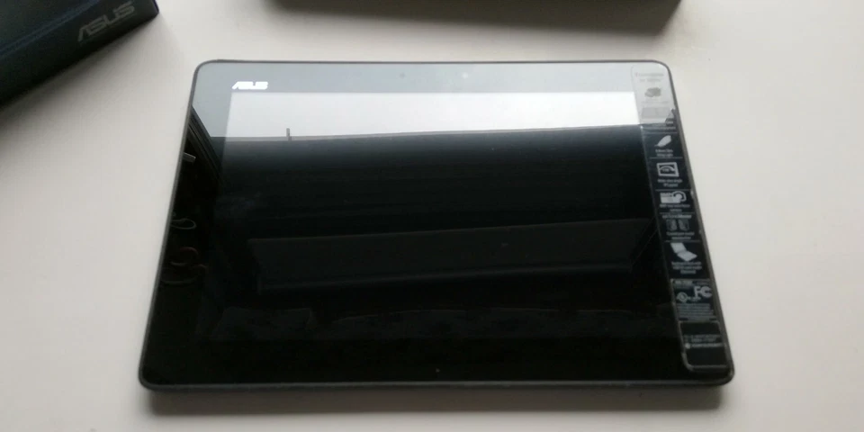 ASUS Transformer Pad TF300T 32GB, Wi-Fi, 10.1in - Blue NEEDS TO BE REPAIRED  - Image 3 of 4