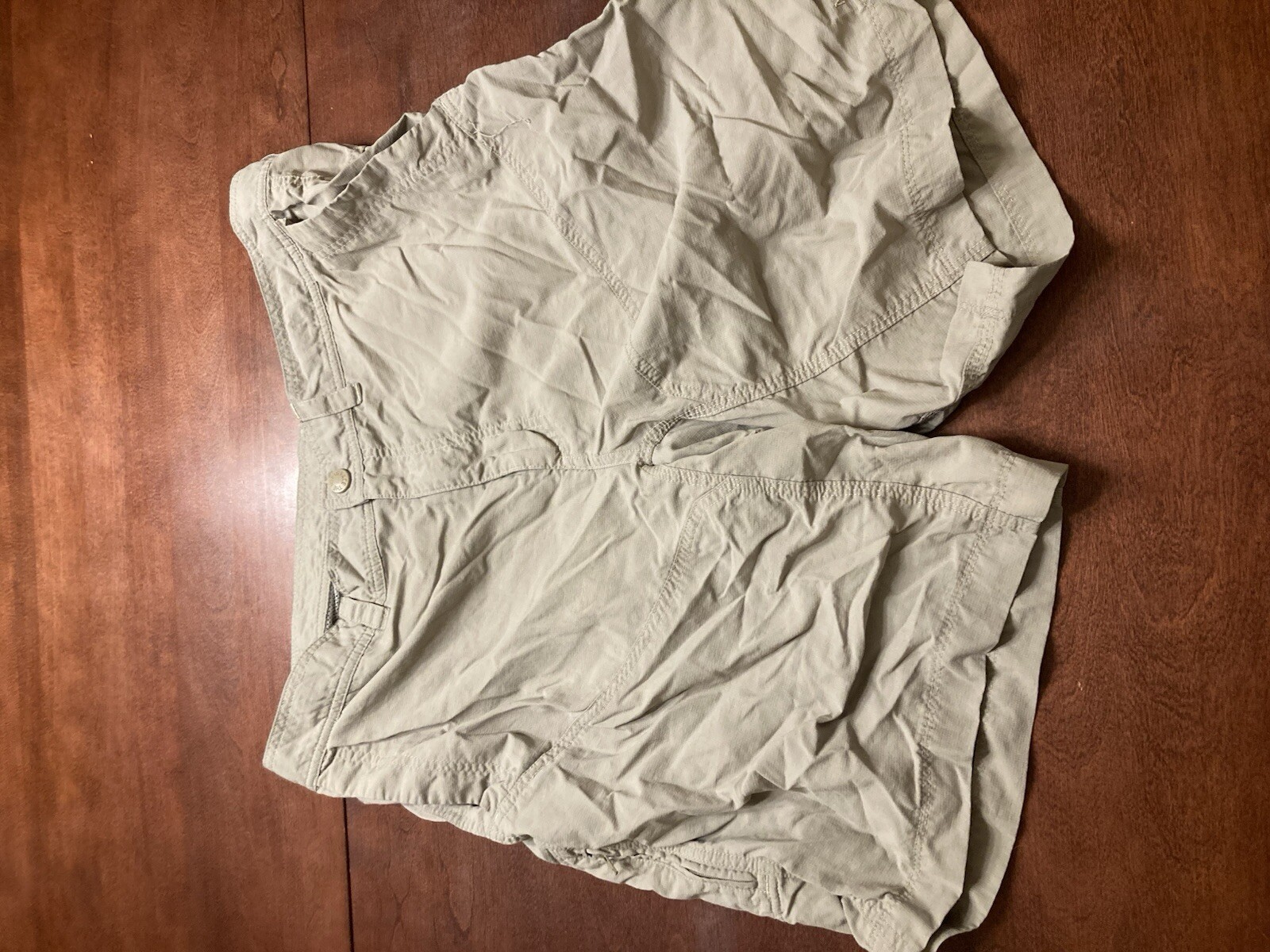 The North Face Shorts Mens 38 Tan Khaki Nylon Hiking Outdoors 100% Nylon