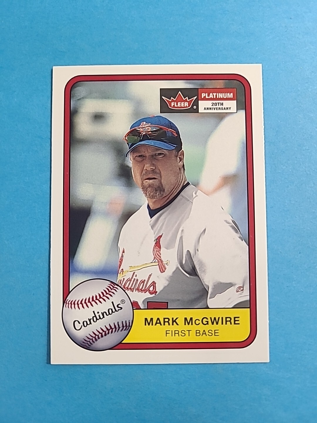 MARK McGWIRE 2001 FLEER PLATINUM BASEBALL CARD # 131 I1071