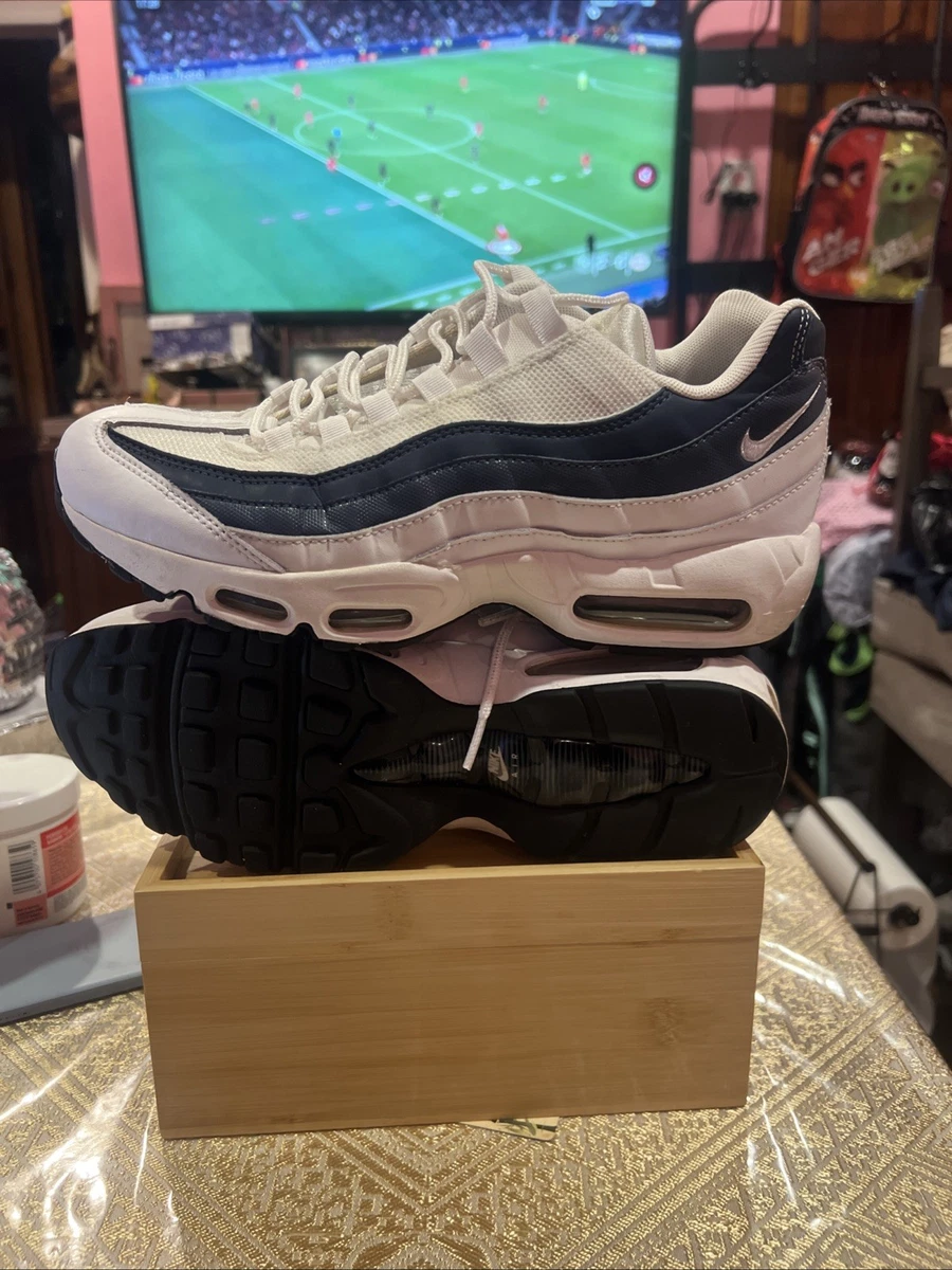 Preços baixos em Nike Air Max 95 Essential White Navy | eBay