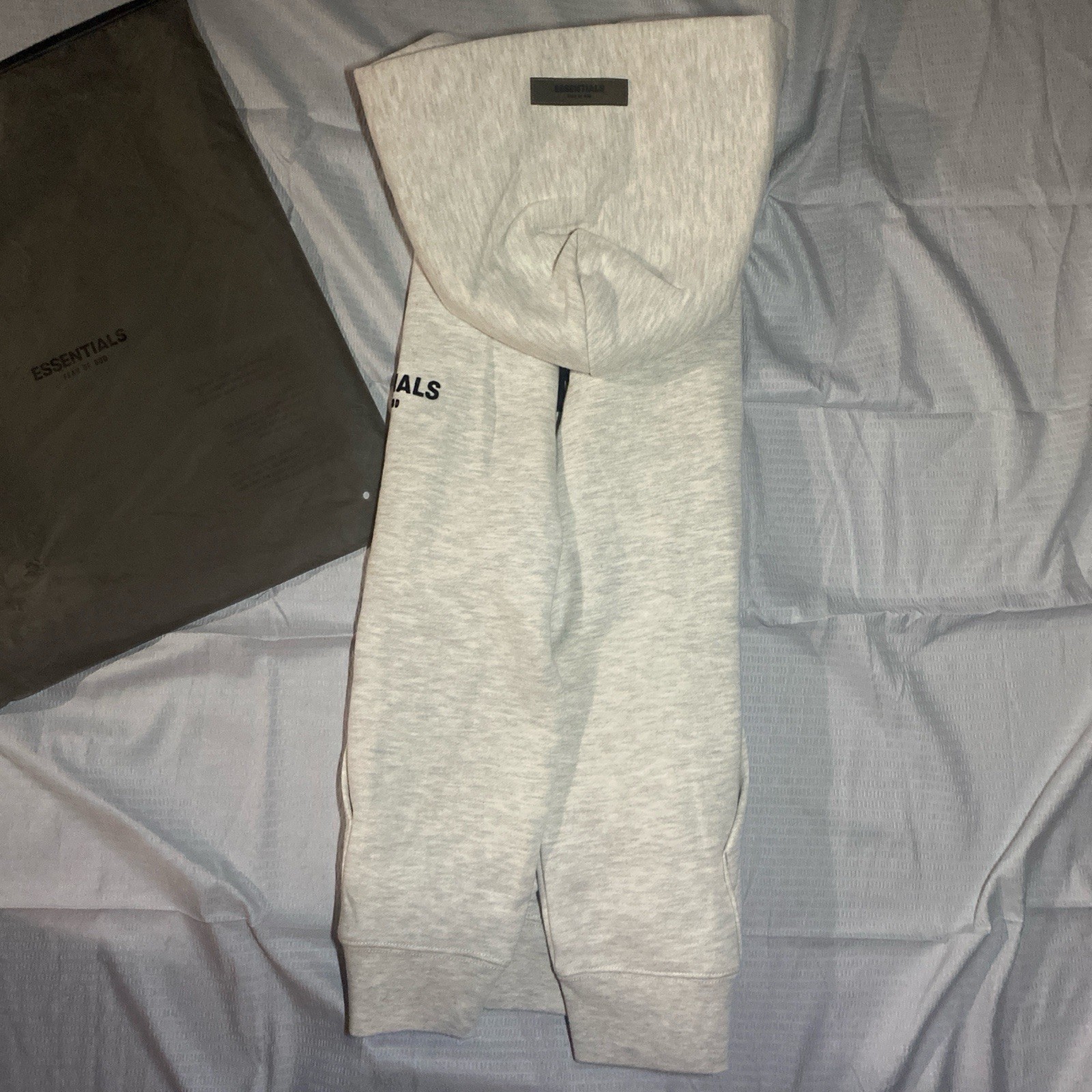 Essentials Fear of God Light Oatmeal Fleece Pullover Hoodie Men's Size M thumbnail 4