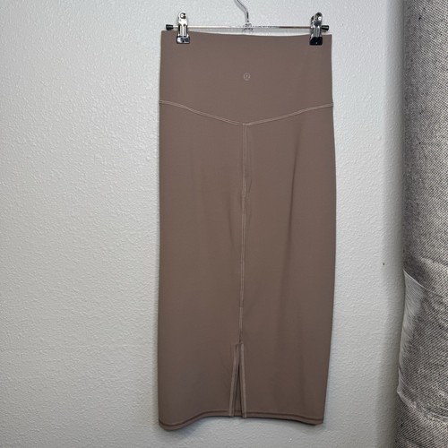 Falda deportiva de tiro alto Lululemon para mujer talla 6 Nulu ajustada HR - Imagen 4 de 5