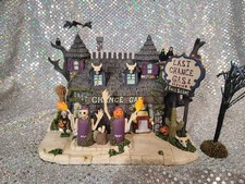 THE MUNSTERS HALLOWEEN Collection ~ Last Chance Gas Station ~ Hawthorne Village