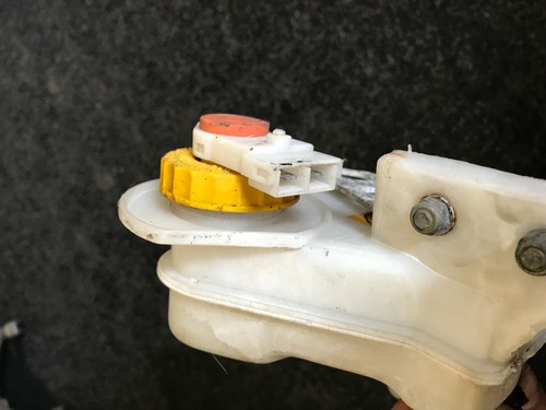 FERRARI 360 BREMSFLÜSSIGKEITSBEHÄLTER F360 BREMSÖL UND LEITUNGEN - Bild 9 von 11