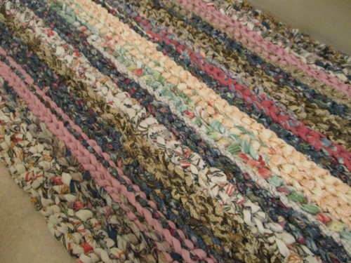 Handgehäkelter Flickenteppich Badematte 18 x 25 Zoll Neu Gedeckt Blau Rosa und Beige - Bild 3 von 3
