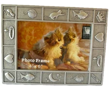 Vintage Style Cat Kitten Themed Photo Frame 4x6” Decorative Boarder Animal Motif