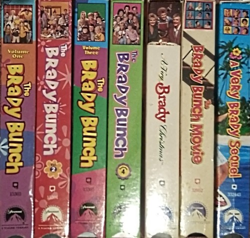 The Brady Bunch 7 VHS Tape Lot Volume 1 2 3 4 A Very Christmas Movie Sequel - Picture 2 of 2