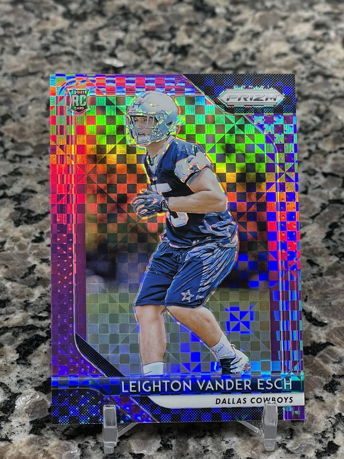 Leighton Vander Esch 2018 Panini Prizm Purple Power Prizm RC COWBOYS 46/49