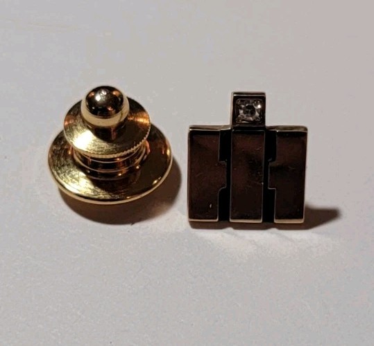 International Harvester 10K Gold Employee Service Pin Diamond Tie Tack Award