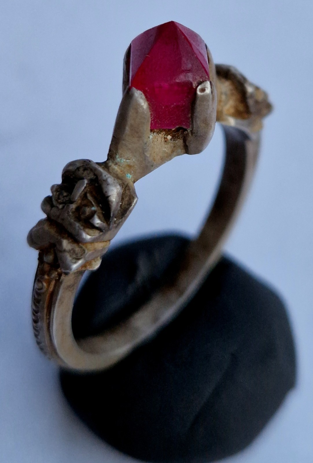 Rare Solid Silver Ring with Ruby & Garnet – Pyram… - image 1