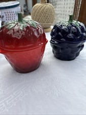 Le Creuset 0.4l Cocottes. Strawberry & Blackberry. Brand New Never Used