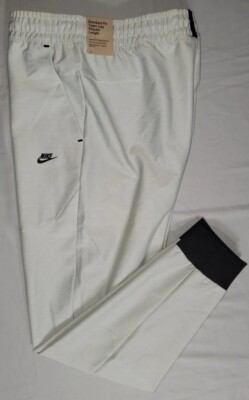 NIKE SPORTSWEAR  DRI-FIT TECH PACK UNLINED PANTS LIGHT SILVER MEN'S S DD6598 034