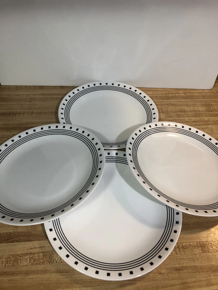 Serie de 4 platos de cena Corelle Livingware de vidrio negro/blanco City Block Foto 3 de 4
