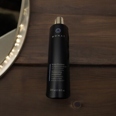 MONAT Renew Shampoo with Rejuveniqe 8 fl oz. Brand New! Seal Unbroken.