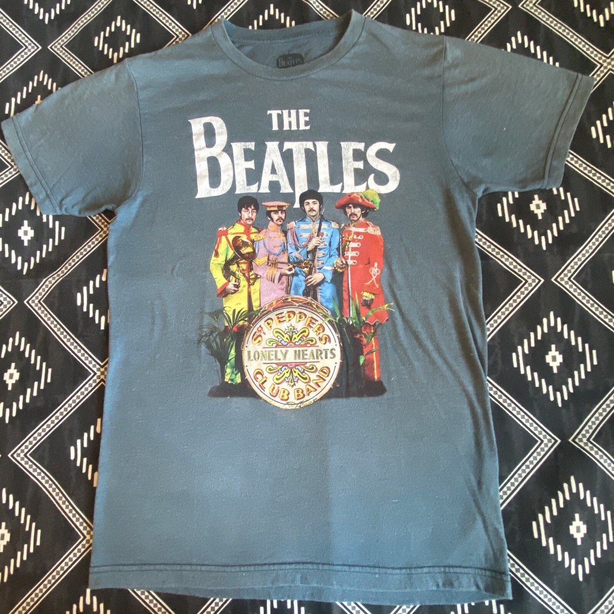 BEATLES Pepper Licensed T-Shirt, SMALL (NV) Apple Corp Pre-owned