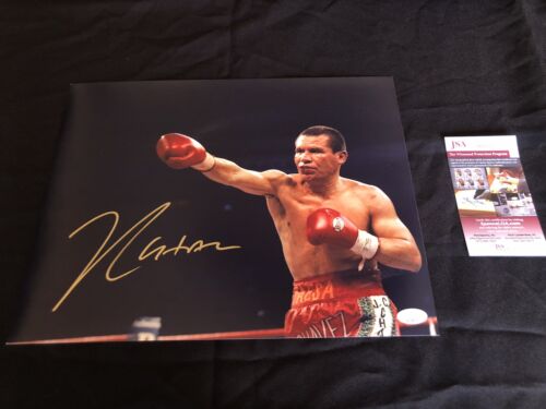 JULIO CESAR CHAVEZ Autographed 11x14 Photo - Exclusive Legend!!! - Picture 3 of 5